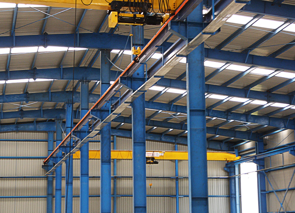 Realizacja budynku magazynowego – dlaczego warto powierzyć to specjalistom?