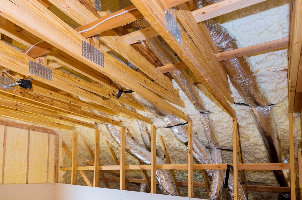 Ocieplanie dachów z pustką powietrzną
